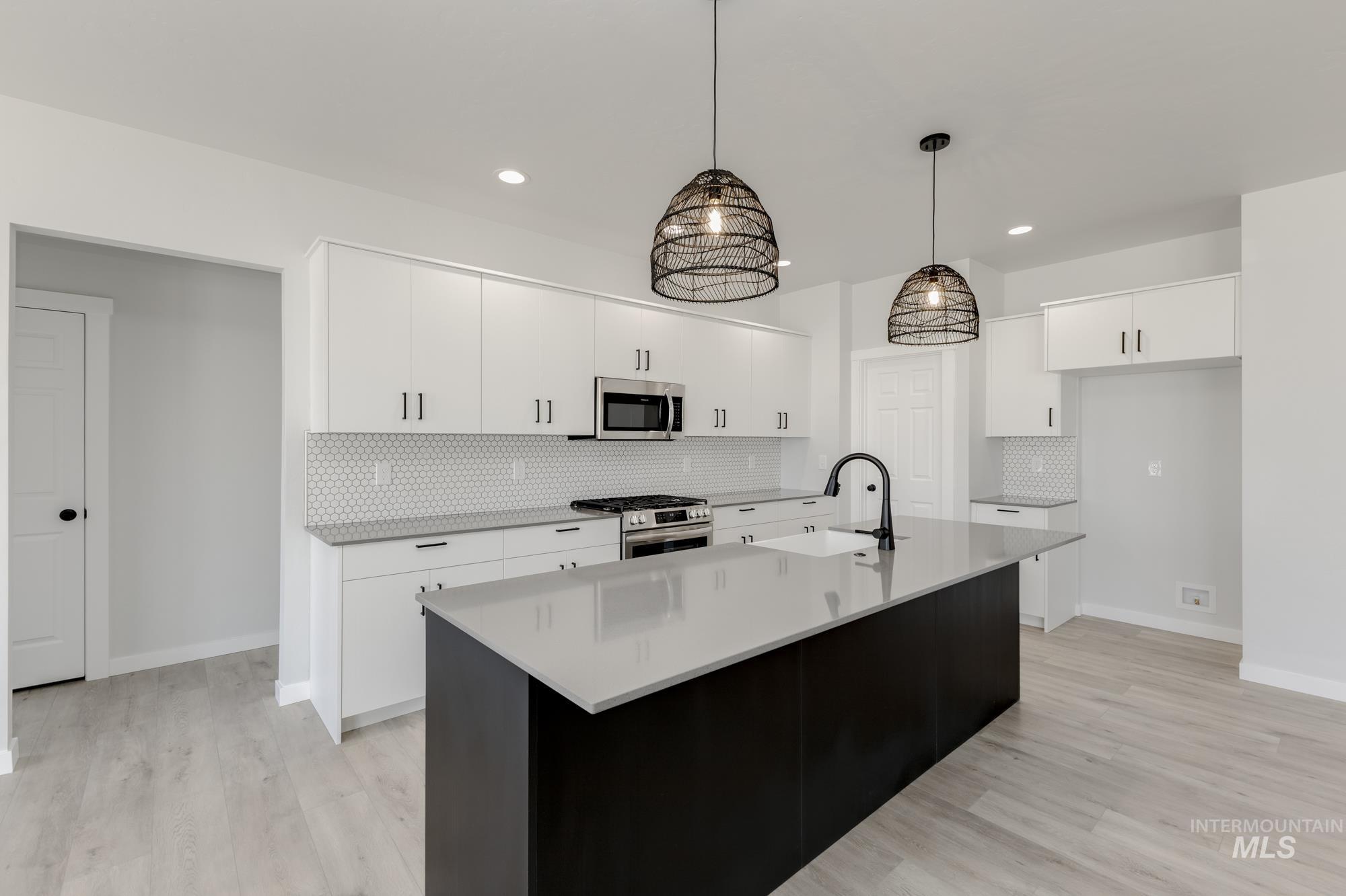 7189 W Blackberry Dr