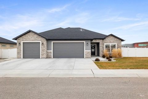 Photo of 3091 Moonrise Rd, Twin Falls, ID 83301 (MLS # 98972115)