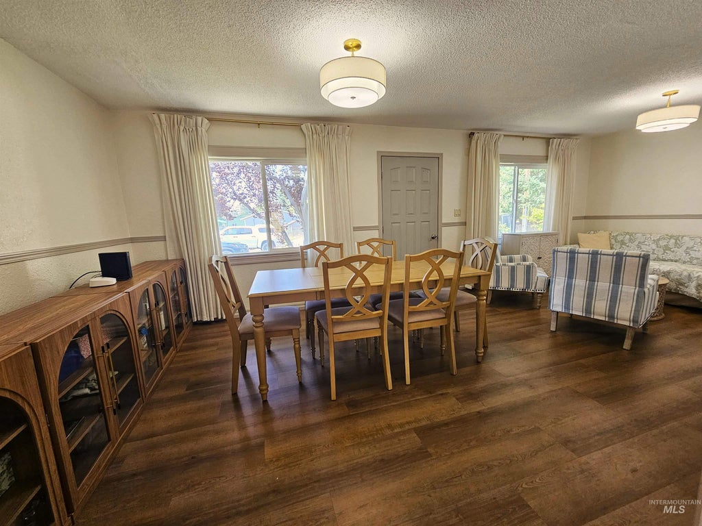Photo of 713 Airway Ave, Lewiston, ID 83501 (MLS # 98997140)
