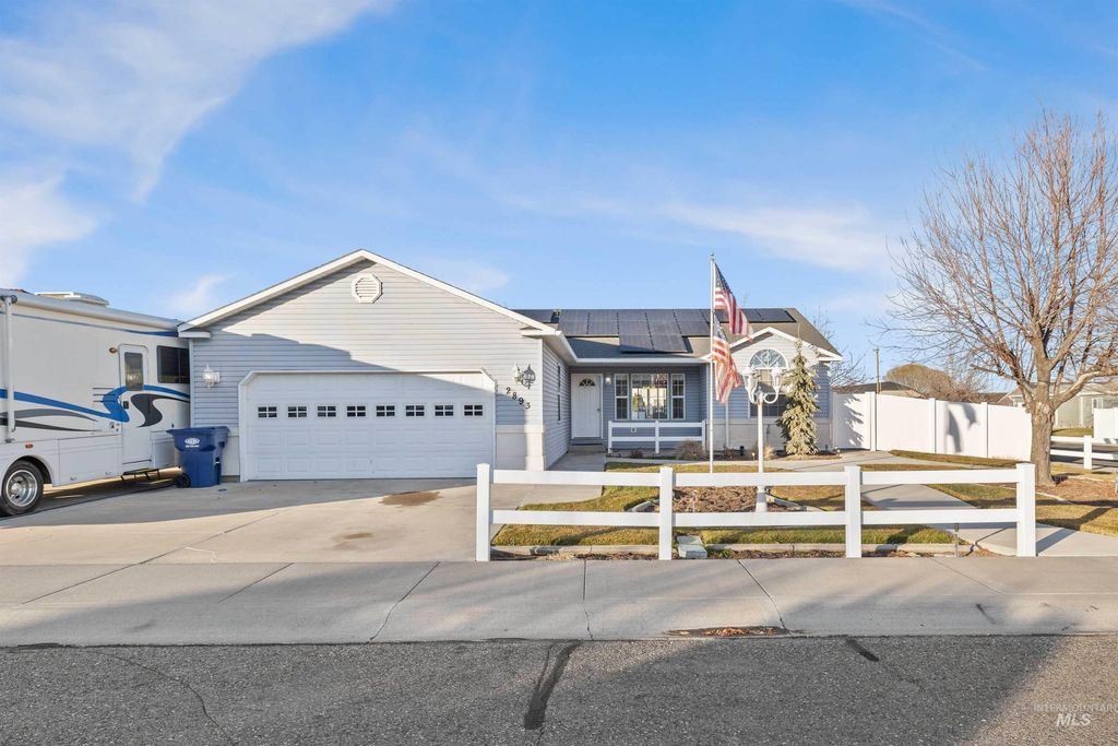 Photo of 2893 Deaun Ave, Twin Falls, ID 83301 (MLS # 98970174)