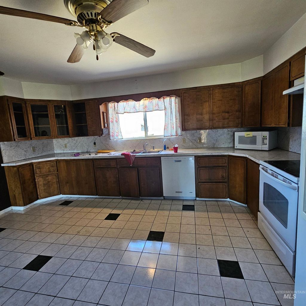 Photo of 1034 Greencreek Road, Greencreek, ID 83533 (MLS # 98951663)