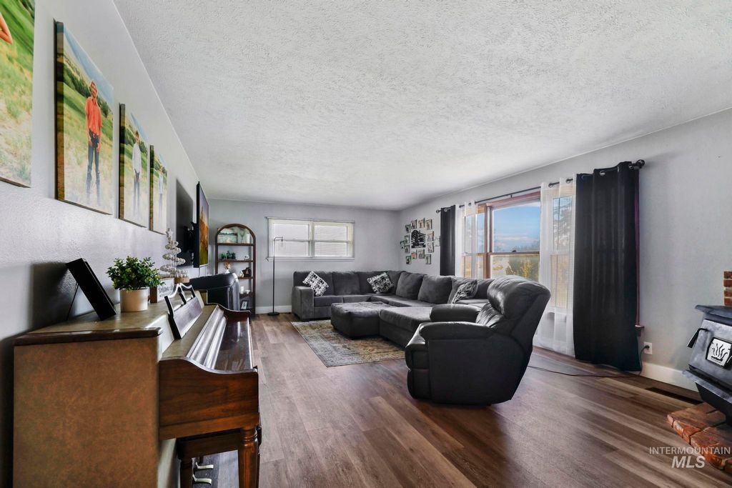 Photo of 1084 E 300 N, Declo, ID 83323 (MLS # 98982384)