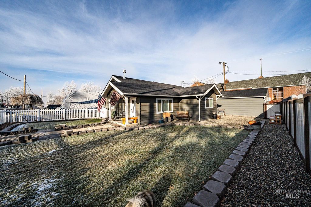 Photo of 409 South Street, Grangeville, ID 83530 (MLS # 98930729)
