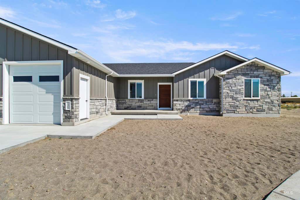 Photo of 1406 Cardon Court, Rupert, ID 83350 (MLS # 98996189)