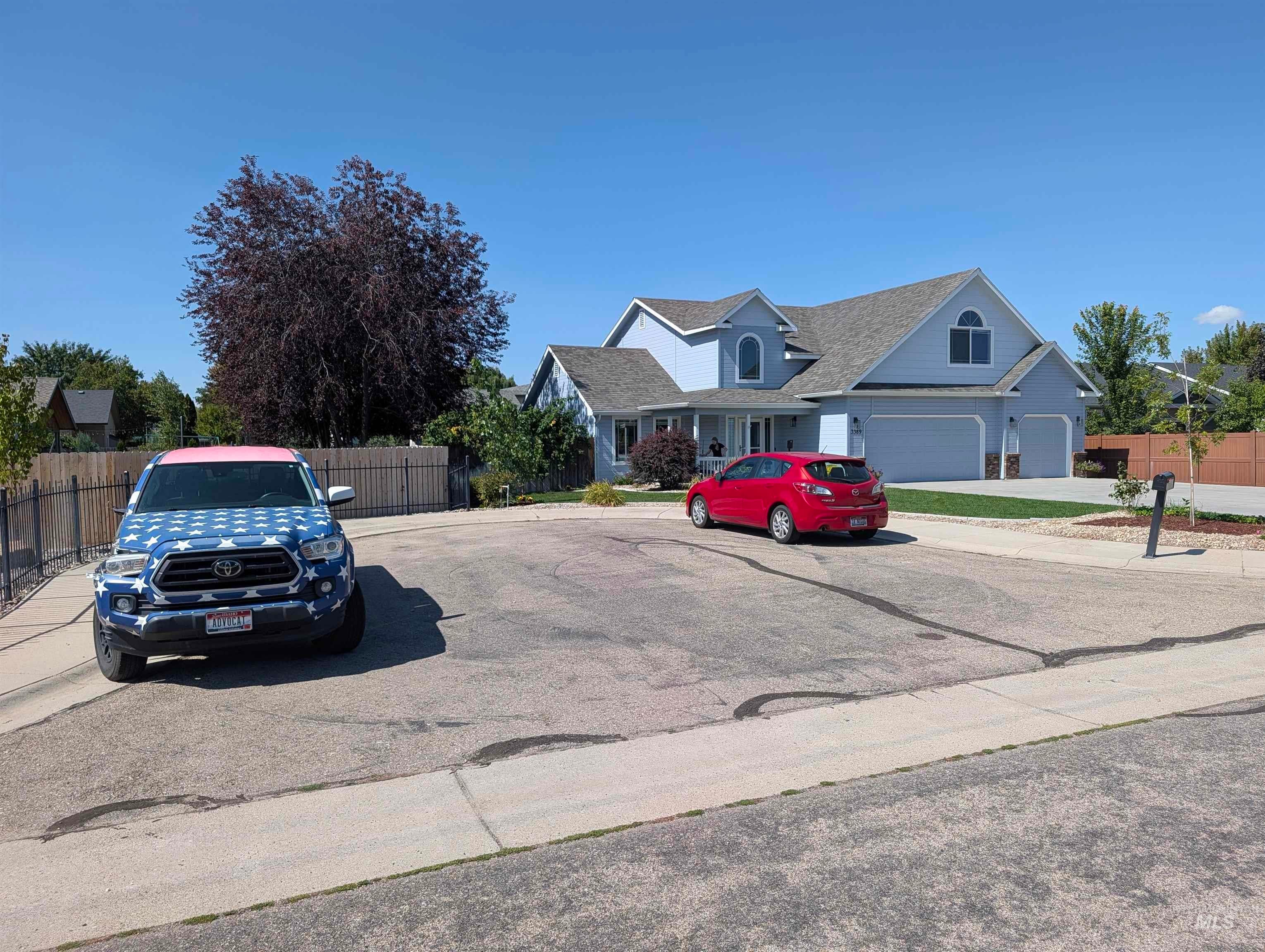 3389 N Yellow Peak