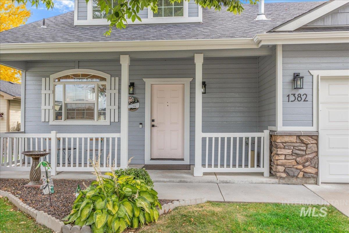 1382 N Delaney Way