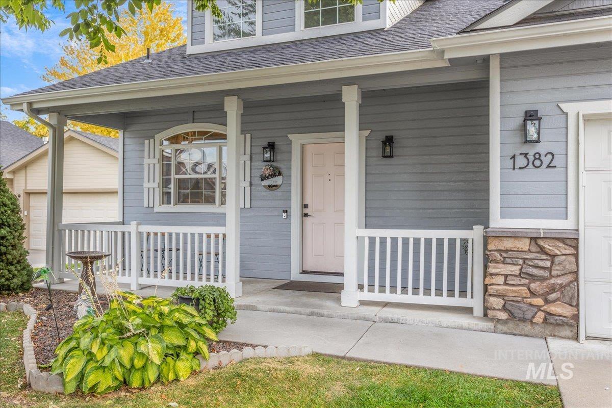1382 N Delaney Way