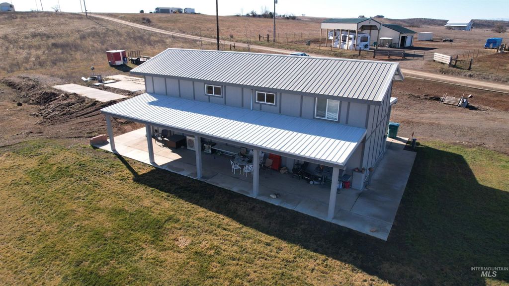 Photo of 1086 Highland, Mesa, ID 83643 (MLS # 98974401)