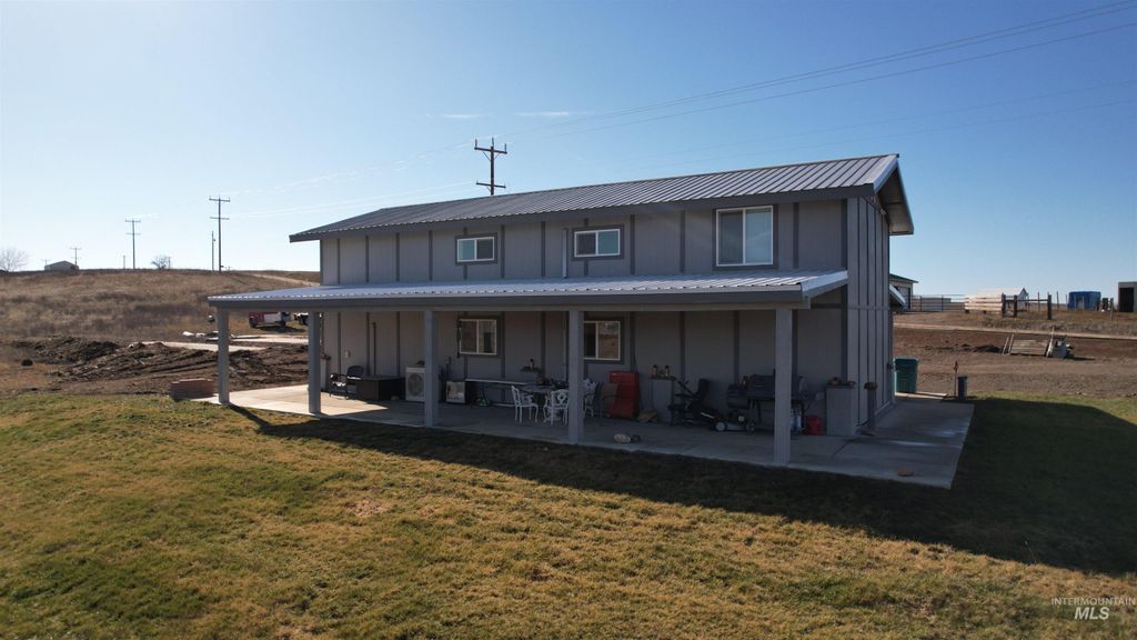 Photo of 1086 Highland, Mesa, ID 83643 (MLS # 98974401)