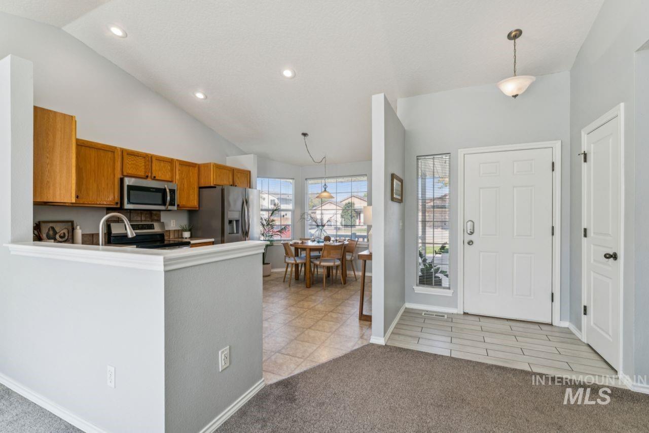 11695 W Huckleberry Dr