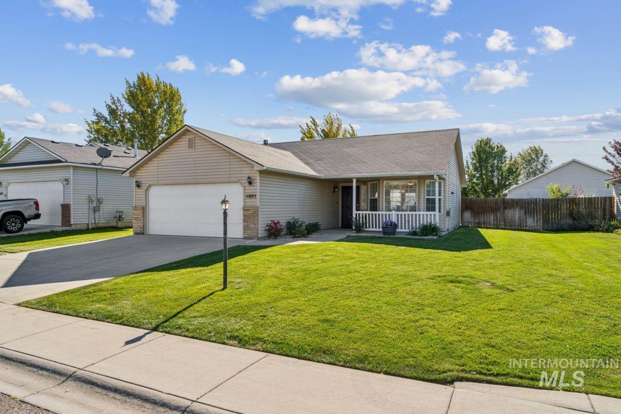 11695 W Huckleberry Dr
