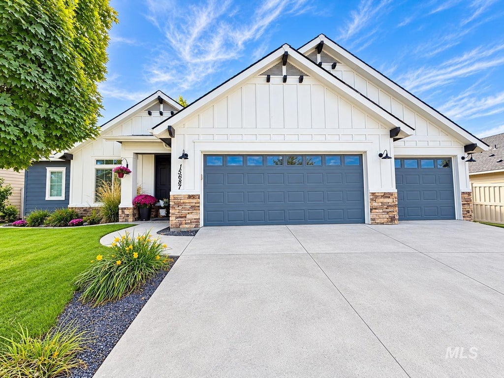 Photo of 15687 Moosehorn Way, Caldwell, ID 83607 (MLS # 99001098)