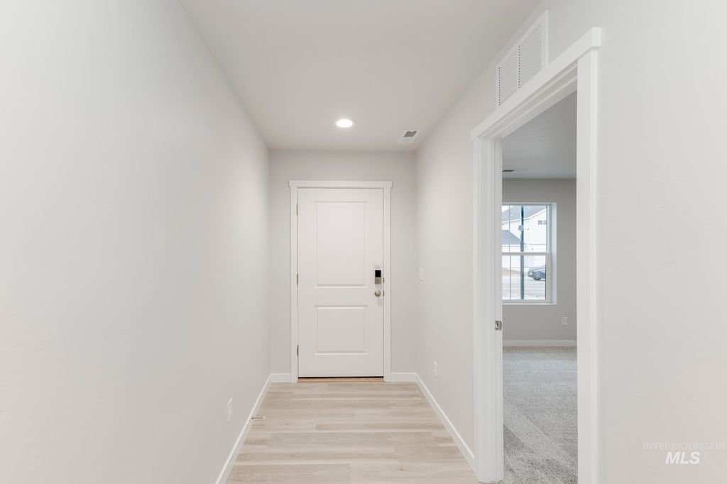 Photo of 17155 N Swan Springs Pl, Nampa, ID 83687 (MLS # 98981592)