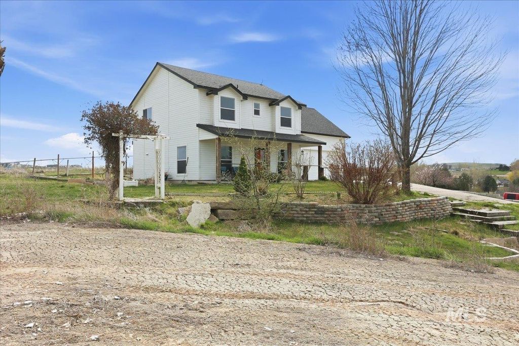 Photo of 3856 Wood Way, New Plymouth, ID 83655 (MLS # 98979199)