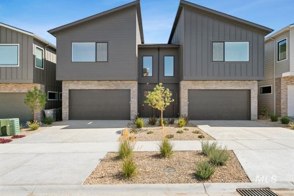 5066 S BRIAN AVE, BOISE, ID 83716 - Image de196552a8ff38aaa95a53575c4398e4/1130245896