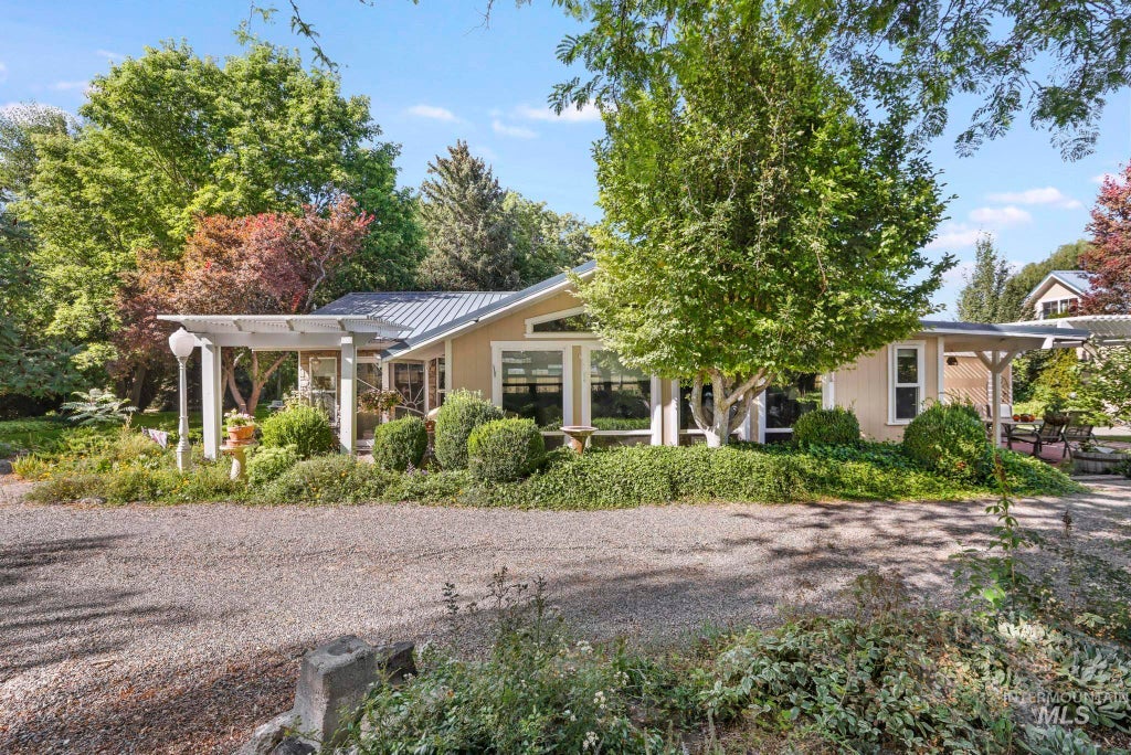 Photo of 3362 3300 E, Kimberly, ID 83341 (MLS # 98998321)