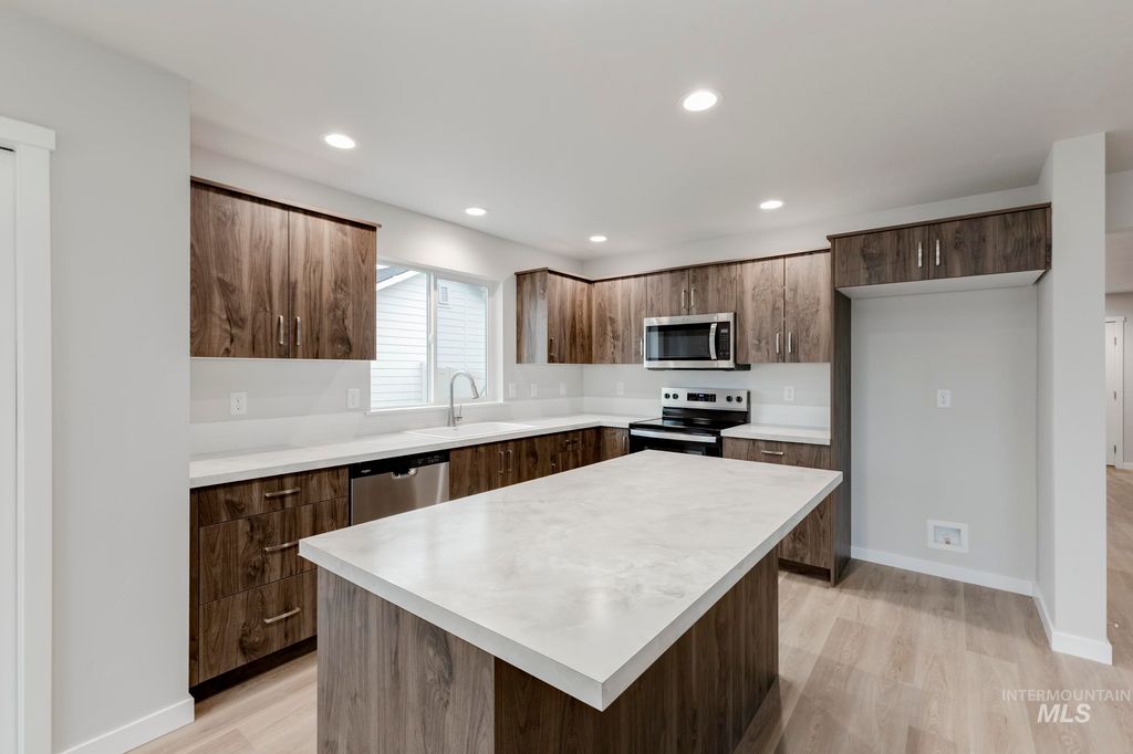 Photo of 7236 E Marble Springs Dr, Nampa, ID 83687 (MLS # 98968761)