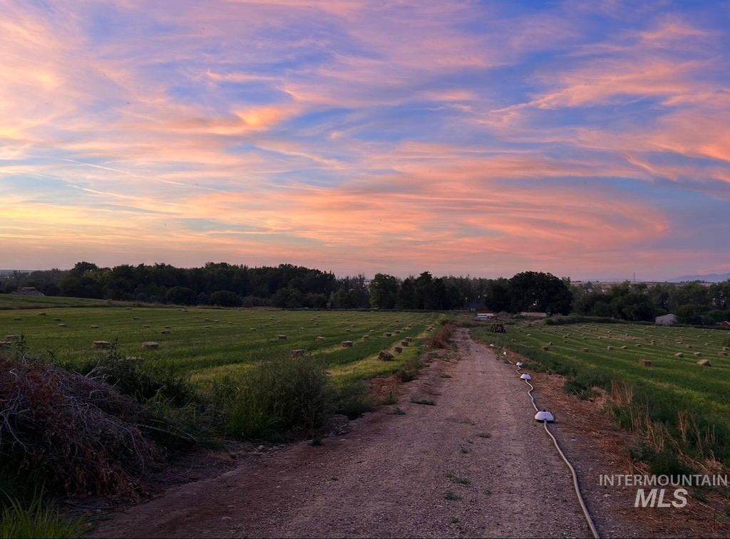 Photo of 10590 Duck Ln, Nampa, ID 83686 (MLS # 98975017)