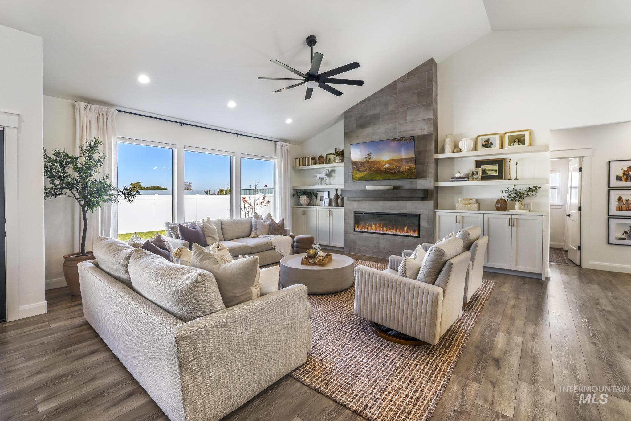 1026 Northridge Way