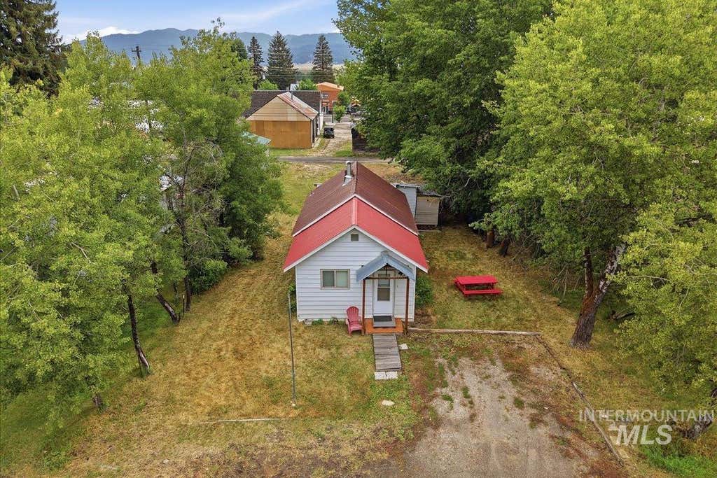 Photo of 210 S Idaho St, Cascade, ID 83611 (MLS # 98997587)