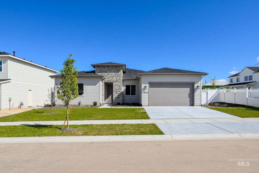 Photo of 5503 Juliet Rose Ave, Caldwell, ID 83607 (MLS # 98985925)
