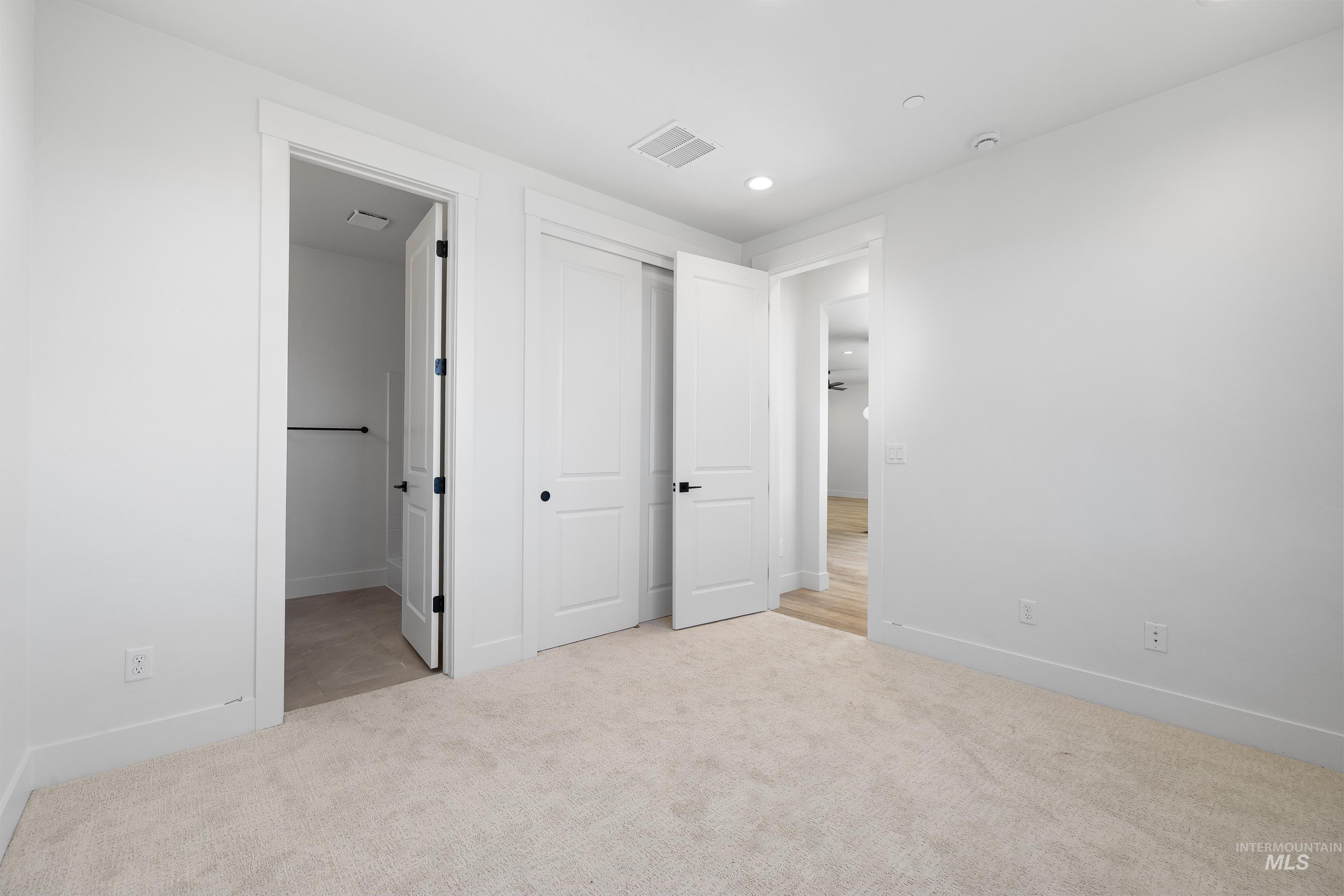 Ground floor bedroom with en suite