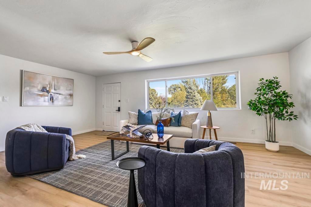 Photo of 1069 W Filer Ave, Twin Falls, ID 83301 (MLS # 98987270)