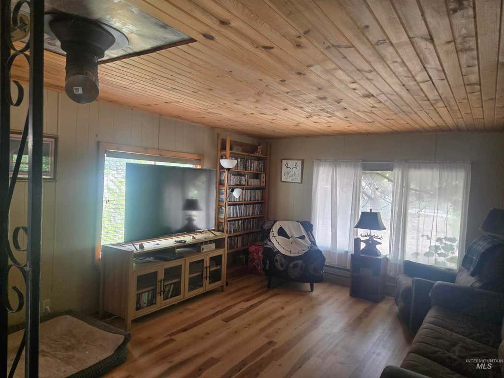 Photo of 58388 River Run Lane, Murphy Hot Springs, ID 83302 (MLS # 98993918)