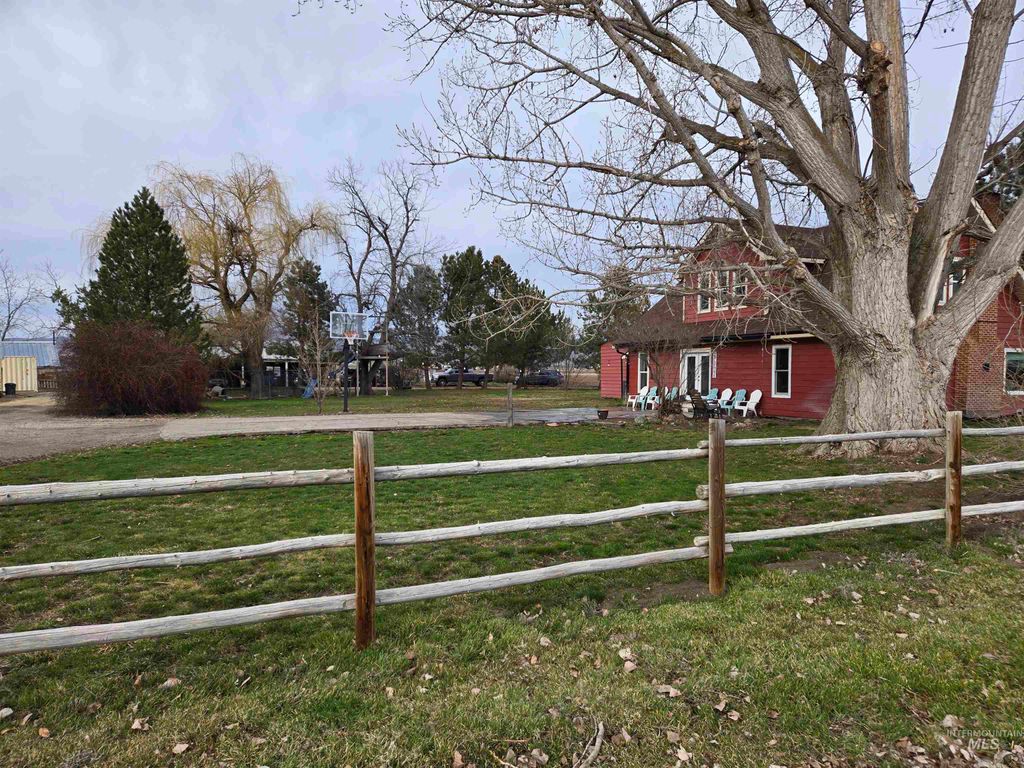 Photo of 924 Olds Ferry Road, Weiser, ID 83672 (MLS # 98976433)