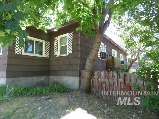 402 4th Street