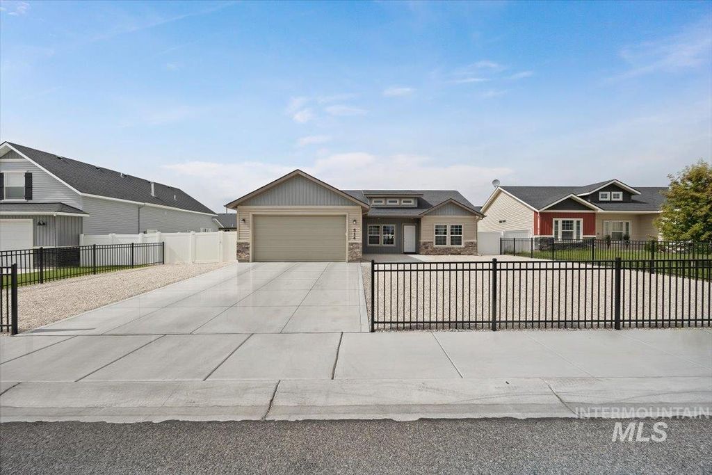 Photo of 514 21st Ave E, Jerome, ID 83338 (MLS # 98989697)