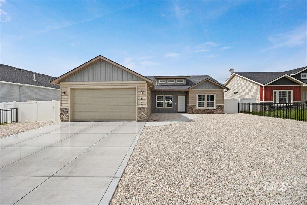 Photo of 514 21st Ave E, Jerome, ID 83338 (MLS # 98989697)