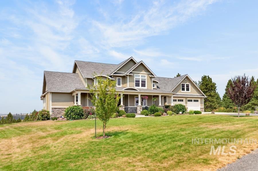 Photo of 1726 Little Bear Ridge Rd, Troy, ID 83871 (MLS # 99001449)