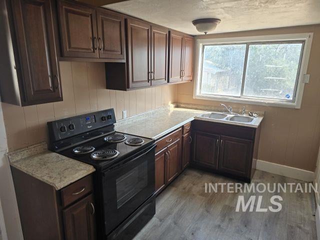 Photo of 220 S 8th Ave, Buhl, ID 83316 (MLS # 98995131)