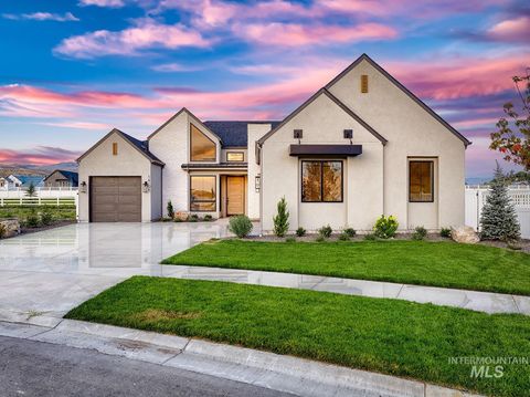 Photo of 14198 N Woodpecker Ave, Boise, ID 83714 (MLS # 98949256)