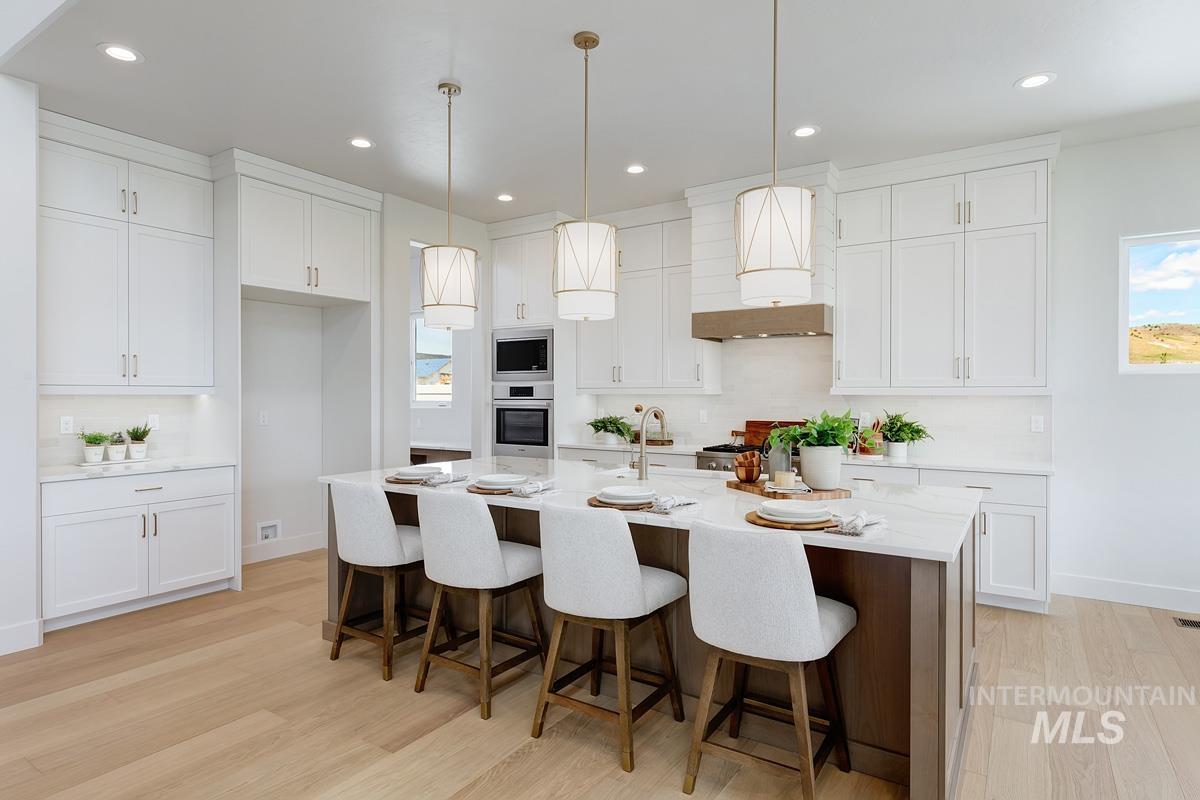 14198 N Woodpecker Ave