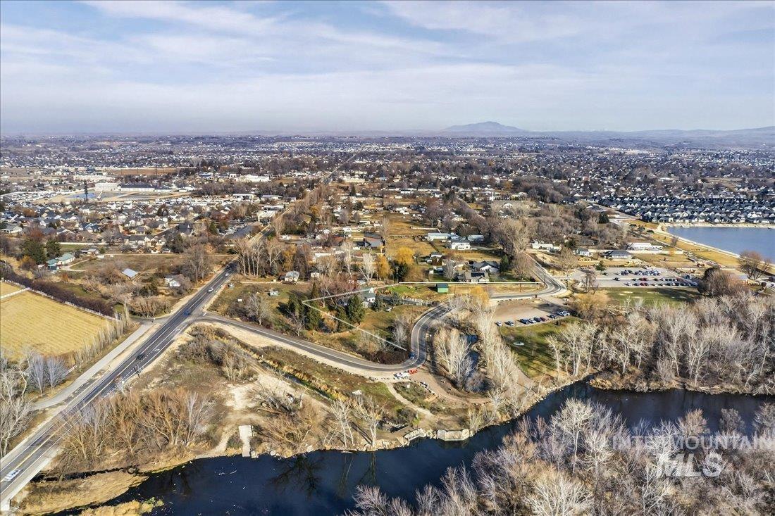View of property location featuring a large body of water