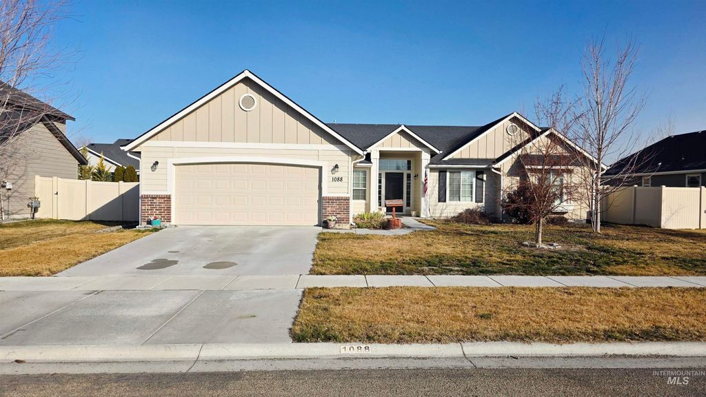 Photo of 1088 E Rose Island St, Nampa, ID 83686 (MLS # 98973654)
