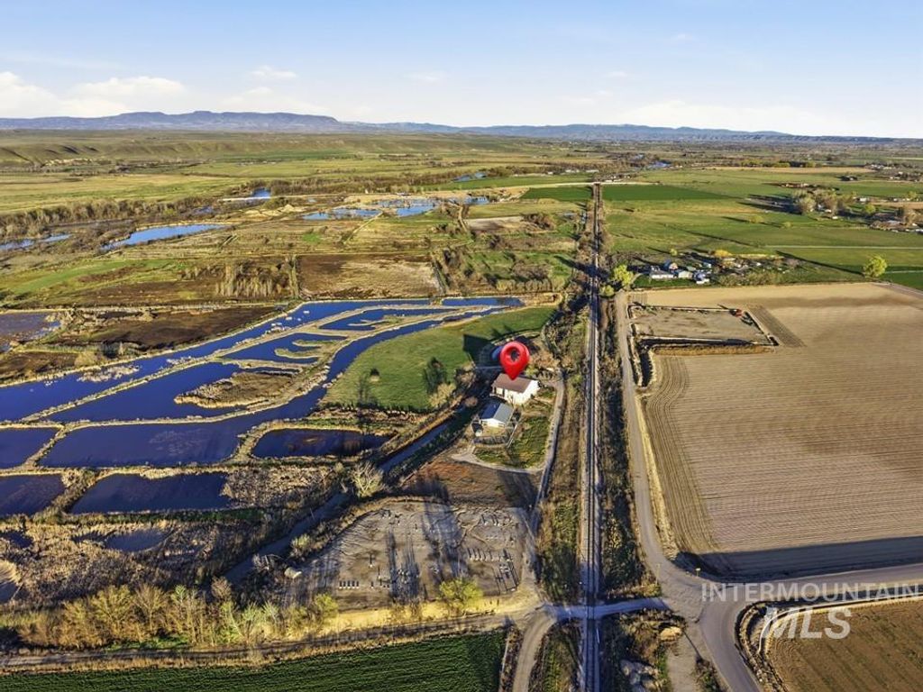 Photo of 6260 Blaine Rd, New Plymouth, ID 83655 (MLS # 98981987)