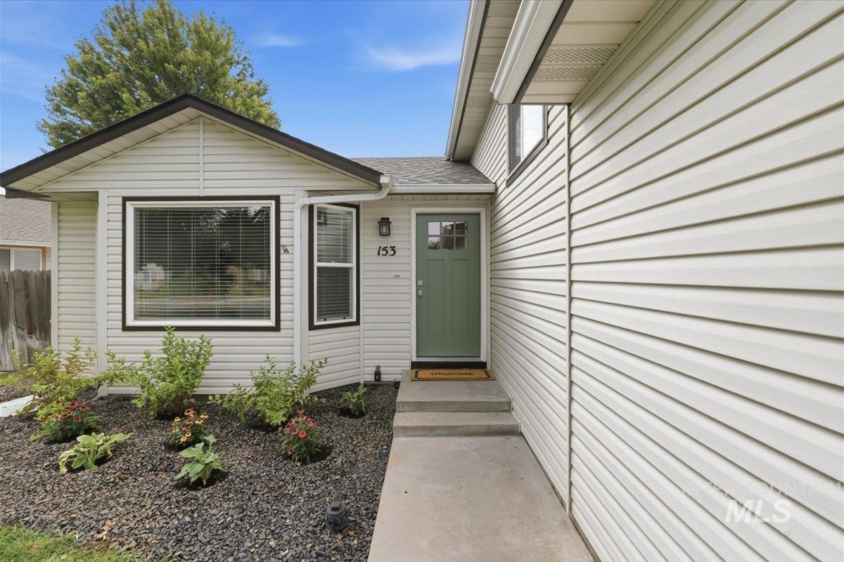 153 W Chrisfield Dr