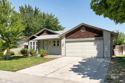 Photo of 8904 W Canterbury St, Boise, ID 83704 (MLS # 98958097)