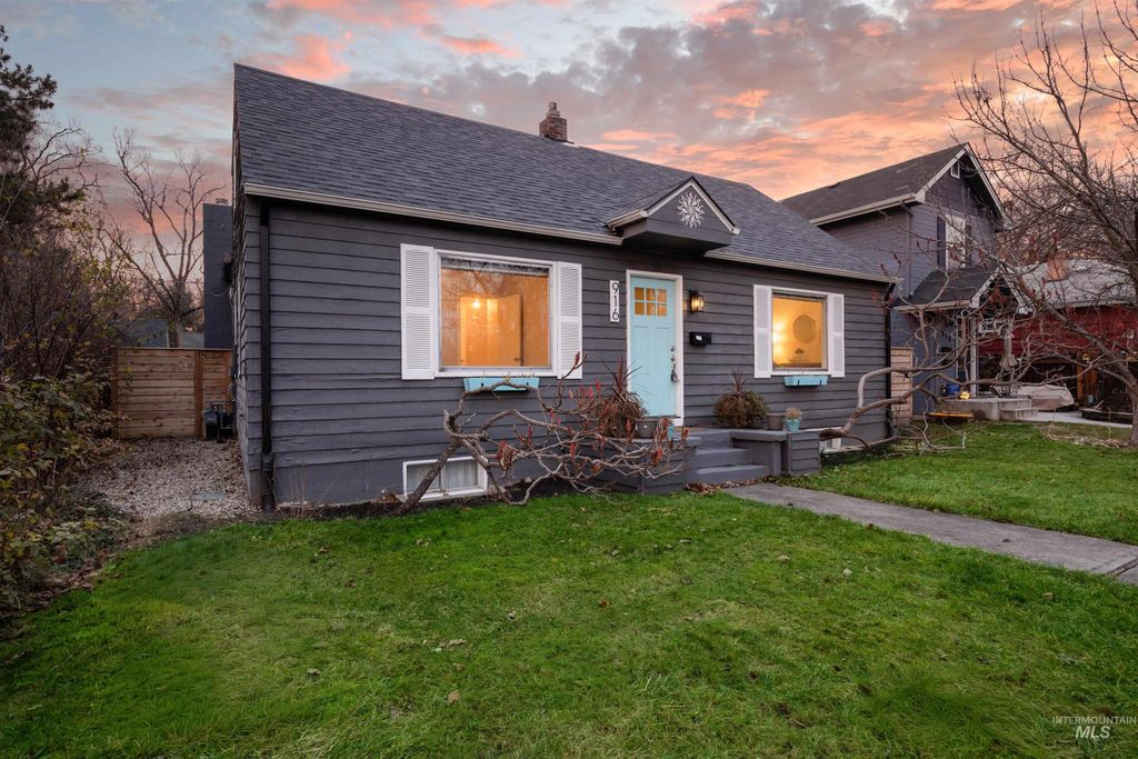 Photo of 916 E Mckinley Street, Boise, ID 83712 (MLS # 98970306)