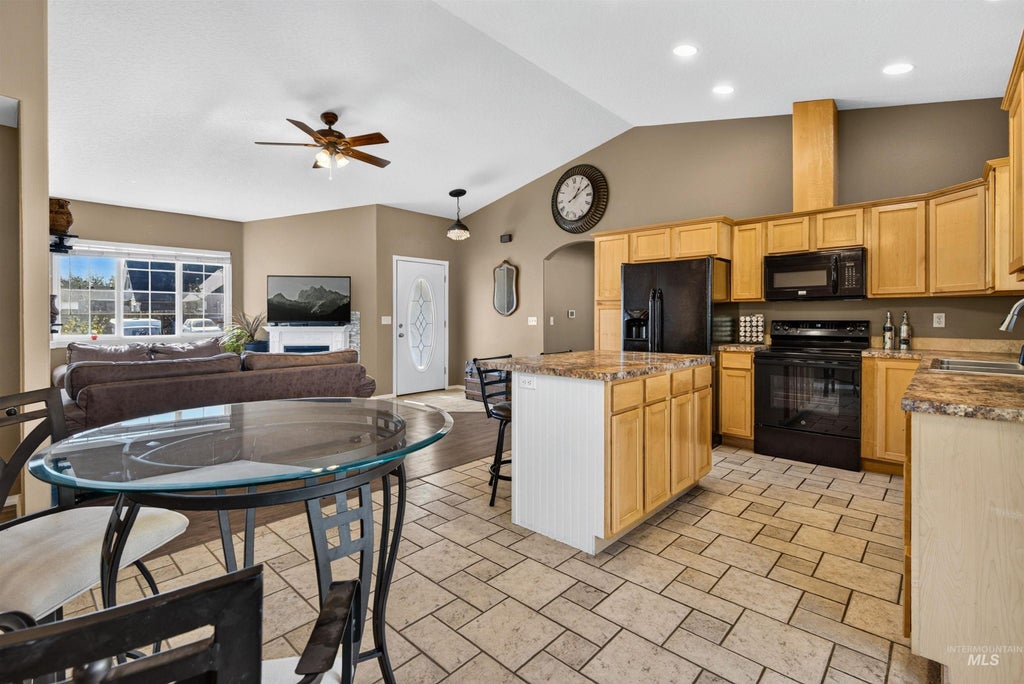 Photo of 7718 Cedarbrook Dr, Nampa, ID 83687 (MLS # 99003955)