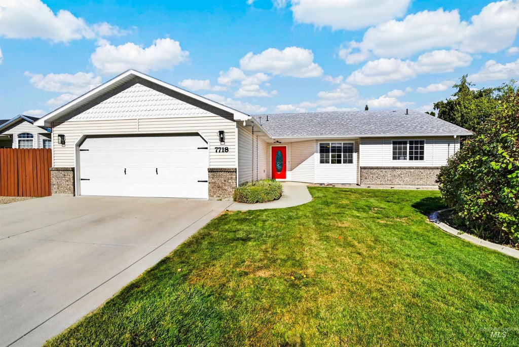 Photo of 7718 Cedarbrook Dr, Nampa, ID 83687 (MLS # 99003955)
