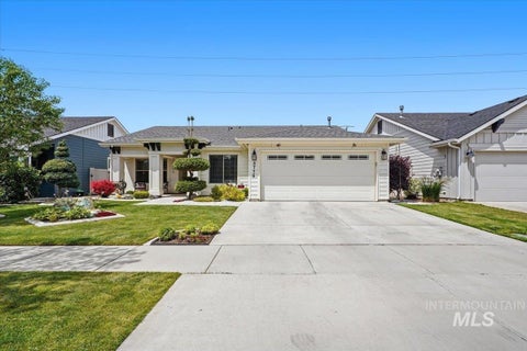 Photo of 5776 W Los Flores Dr, Meridian, ID 83646 (MLS # 98990022)
