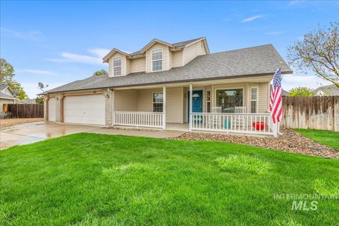 Photo of 413 Summer Ct, Nampa, ID 83686 (MLS # 98985662)