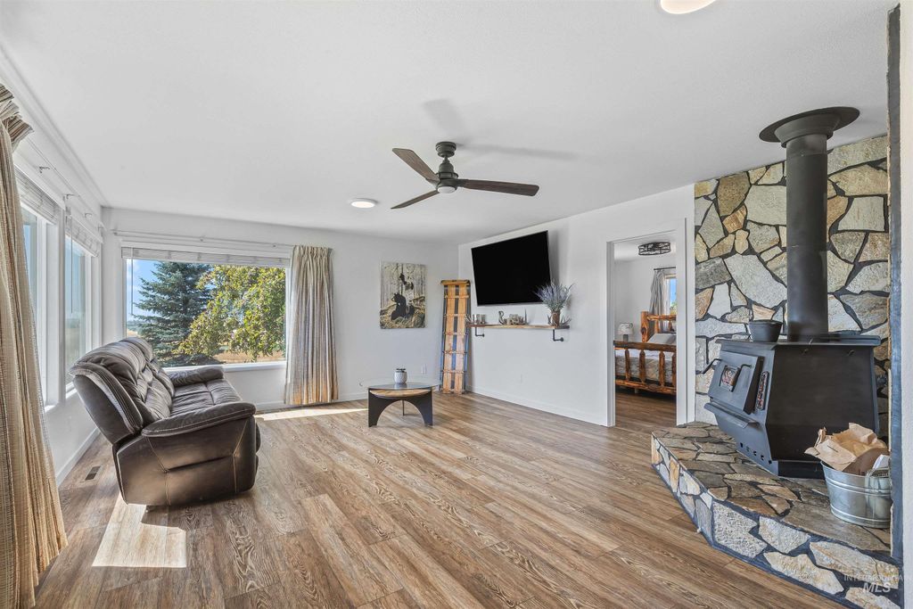 Photo of 123 Glory Ln, Orofino, ID 83544 (MLS # 98958871)