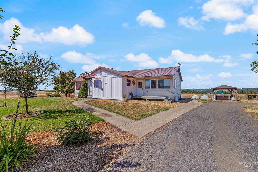 Photo of 123 Glory Ln, Orofino, ID 83544 (MLS # 98958871)