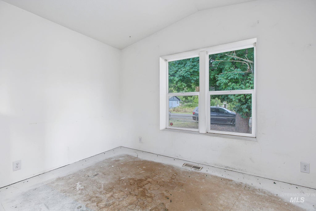 Photo of 3386 Montana Street, Kamiah, ID 83536 (MLS # 99001208)