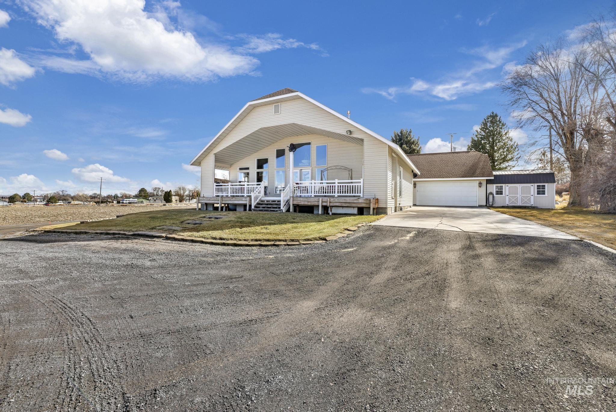 492 Orchard Dr. West